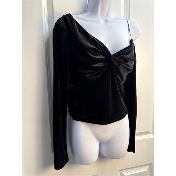 Elodie Womens Small Black Velvet Asymmetrical Twist Long Sleeve Top NWT - Picture 2 of 8